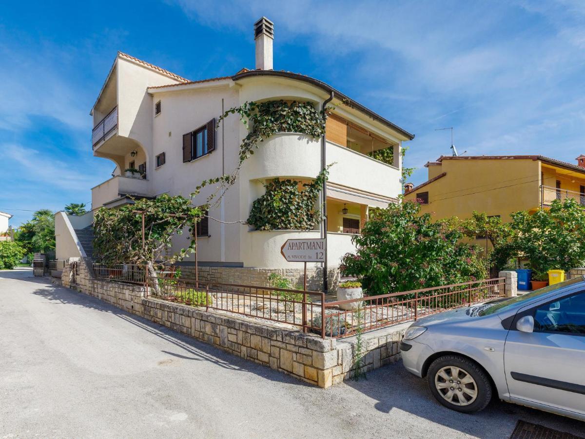 Apartment Zrinka-2 Porec Bagian luar foto
